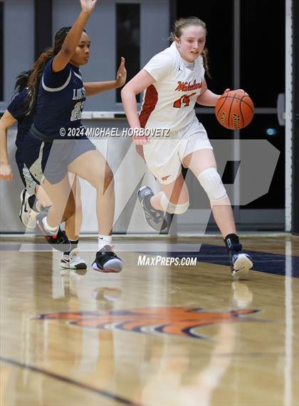 Thumbnail 3 in Lone Star @ Wakeland photogallery.