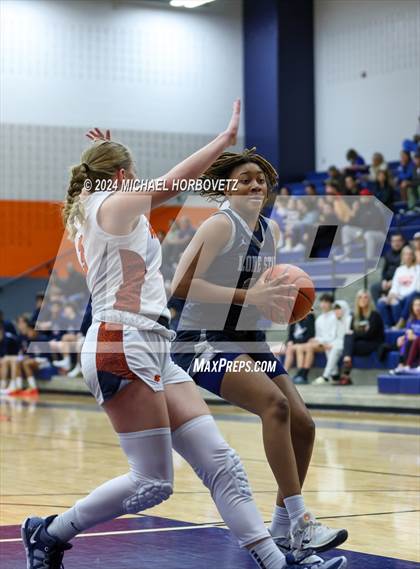 Thumbnail 3 in Lone Star @ Wakeland photogallery.