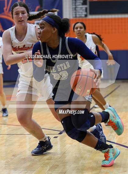 Thumbnail 2 in Lone Star @ Wakeland photogallery.