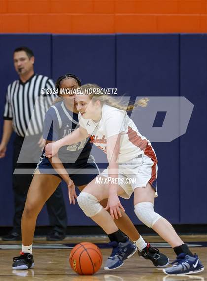 Thumbnail 3 in Lone Star @ Wakeland photogallery.