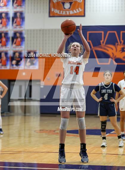 Thumbnail 3 in Lone Star @ Wakeland photogallery.