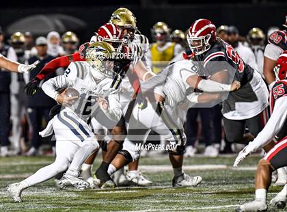 Thumbnail 3 in St. John Bosco vs. Mater Dei (CIF SS DIV 1 Championship) photogallery.