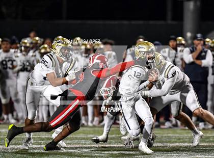 Thumbnail 3 in St. John Bosco vs. Mater Dei (CIF SS DIV 1 Championship) photogallery.