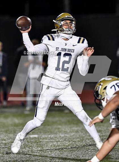 Thumbnail 2 in St. John Bosco vs. Mater Dei (CIF SS DIV 1 Championship) photogallery.