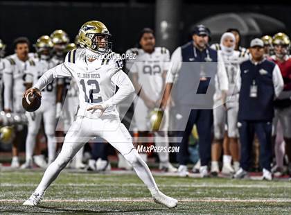 Thumbnail 2 in St. John Bosco vs. Mater Dei (CIF SS DIV 1 Championship) photogallery.