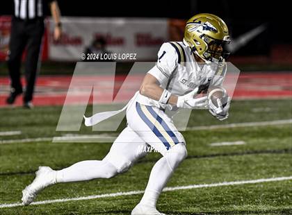 Thumbnail 2 in St. John Bosco vs. Mater Dei (CIF SS DIV 1 Championship) photogallery.