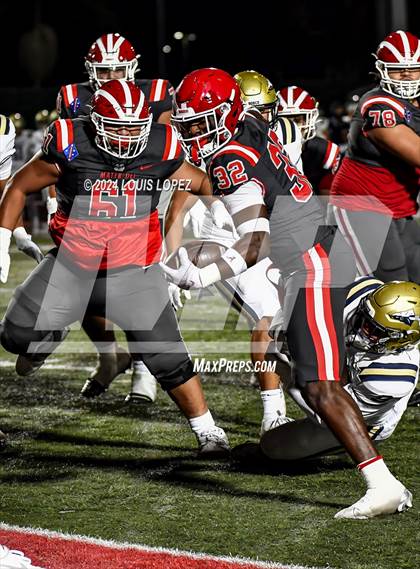 Thumbnail 3 in St. John Bosco vs. Mater Dei (CIF SS DIV 1 Championship) photogallery.
