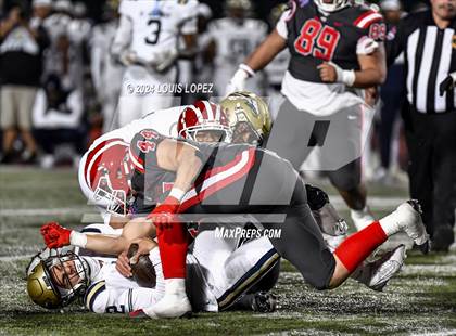 Thumbnail 2 in St. John Bosco vs. Mater Dei (CIF SS DIV 1 Championship) photogallery.