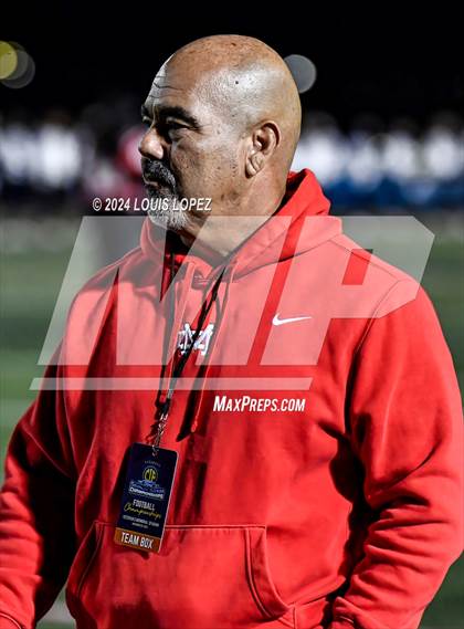 Thumbnail 2 in St. John Bosco vs. Mater Dei (CIF SS DIV 1 Championship) photogallery.