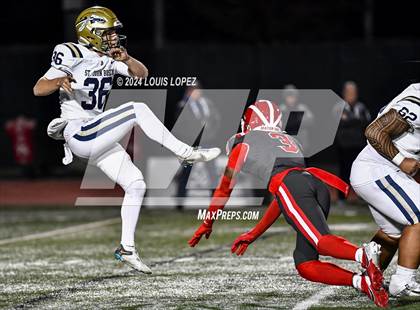 Thumbnail 1 in St. John Bosco vs. Mater Dei (CIF SS DIV 1 Championship) photogallery.