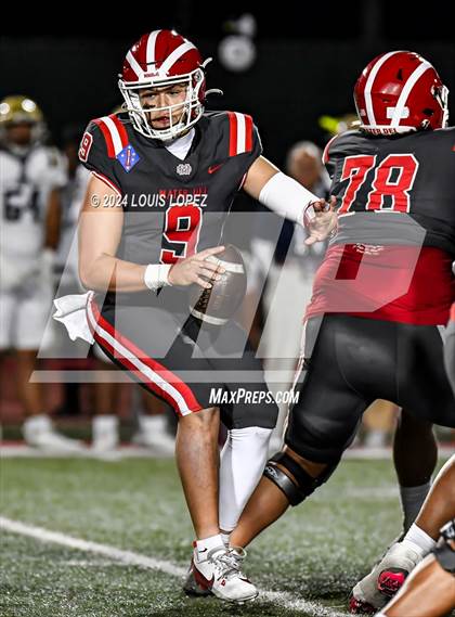 Thumbnail 3 in St. John Bosco vs. Mater Dei (CIF SS DIV 1 Championship) photogallery.