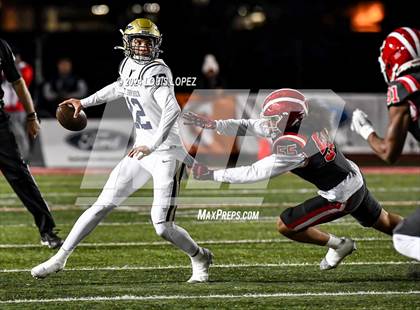 Thumbnail 2 in St. John Bosco vs. Mater Dei (CIF SS DIV 1 Championship) photogallery.
