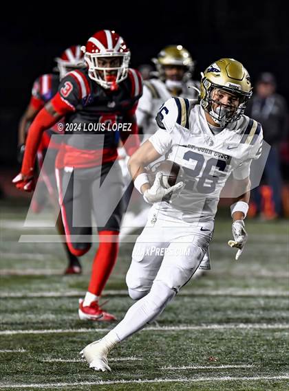 Thumbnail 1 in St. John Bosco vs. Mater Dei (CIF SS DIV 1 Championship) photogallery.