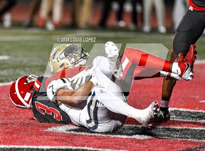 Thumbnail 2 in St. John Bosco vs. Mater Dei (CIF SS DIV 1 Championship) photogallery.