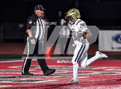 Thumbnail 1 in St. John Bosco vs. Mater Dei (CIF SS DIV 1 Championship) photogallery.