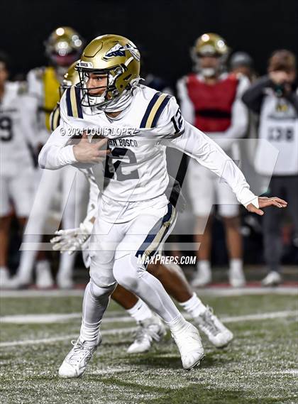 Thumbnail 2 in St. John Bosco vs. Mater Dei (CIF SS DIV 1 Championship) photogallery.