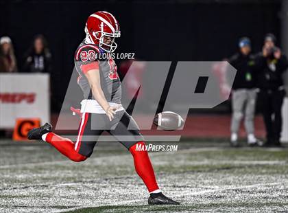 Thumbnail 2 in St. John Bosco vs. Mater Dei (CIF SS DIV 1 Championship) photogallery.
