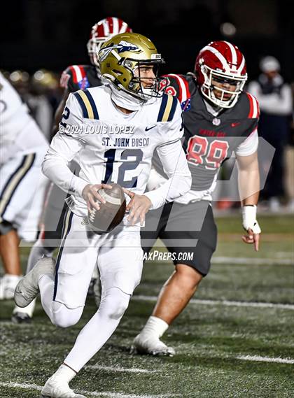 Thumbnail 3 in St. John Bosco vs. Mater Dei (CIF SS DIV 1 Championship) photogallery.