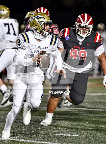 Thumbnail 2 in St. John Bosco vs. Mater Dei (CIF SS DIV 1 Championship) photogallery.
