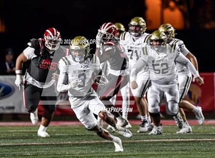 Thumbnail 1 in St. John Bosco vs. Mater Dei (CIF SS DIV 1 Championship) photogallery.