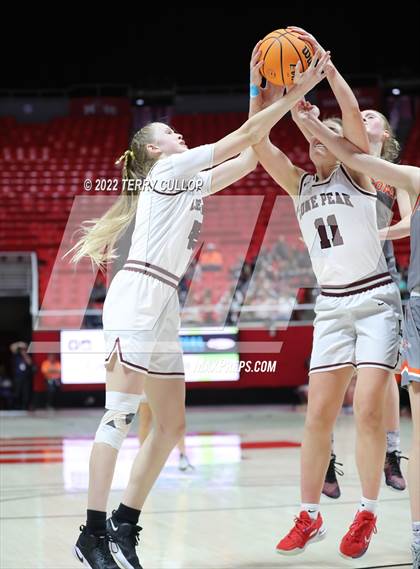 Thumbnail 3 in Skyridge vs. Lone Peak (UHSAA 6A Quarterfinal) photogallery.