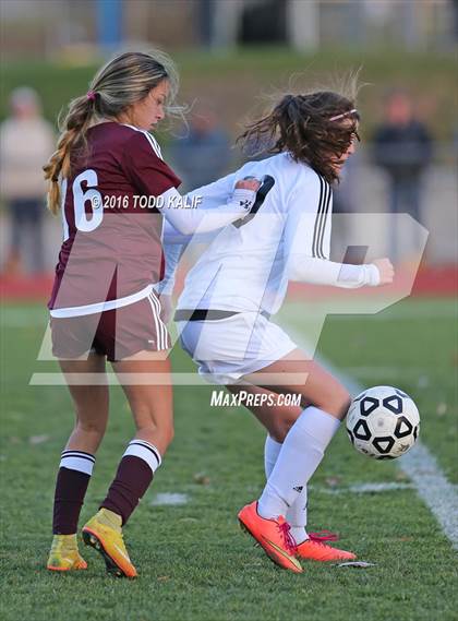 Thumbnail 3 in Farmington vs RHAM (CIAC Class L 2nd Round) photogallery.