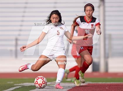 Thumbnail 3 in San Benito @ Menlo-Atherton photogallery.