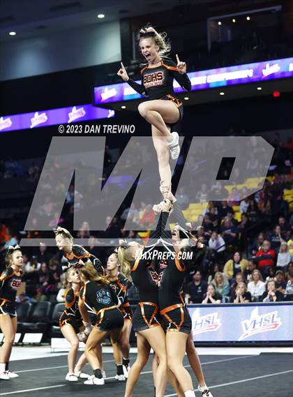 Thumbnail 2 in VHSL State Cheer Competition (Class 3) photogallery.