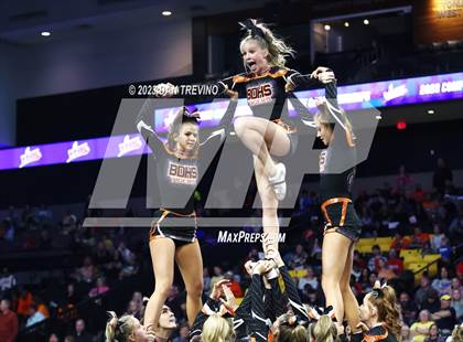 Thumbnail 2 in VHSL State Cheer Competition (Class 3) photogallery.