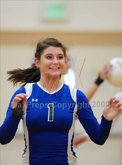Thumbnail 1 in Eaglecrest vs. Grandview (Eaglecrest Invitational) photogallery.