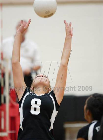 Thumbnail 1 in Eaglecrest vs. Grandview (Eaglecrest Invitational) photogallery.