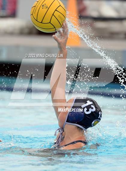 Thumbnail 1 in Harvard-Westlake vs. Newport Harbor (Bill Barnett Holiday Cup) photogallery.