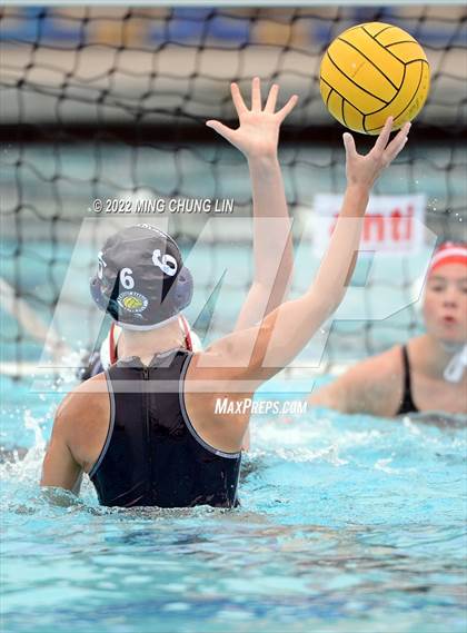Thumbnail 2 in Harvard-Westlake vs. Newport Harbor (Bill Barnett Holiday Cup) photogallery.