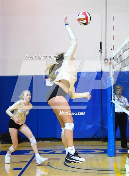 Thumbnail 2 in Plant vs. Scottsdale Christian Academy (Nike Tournament of Champions) photogallery.