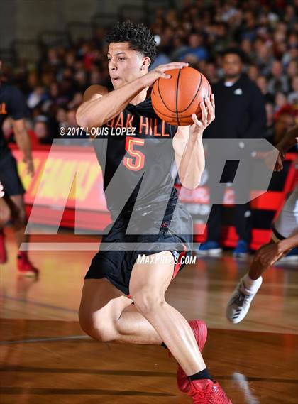 Thumbnail 2 in Oak Hill Academy vs. Chino Hills (Nike Extravaganza) photogallery.