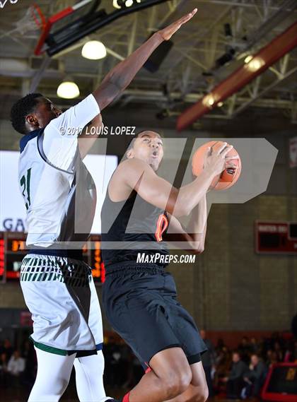 Thumbnail 3 in Oak Hill Academy vs. Chino Hills (Nike Extravaganza) photogallery.