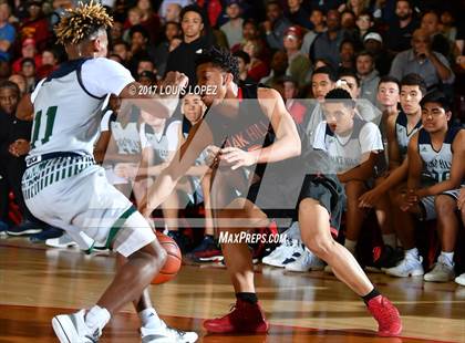 Thumbnail 1 in Oak Hill Academy vs. Chino Hills (Nike Extravaganza) photogallery.