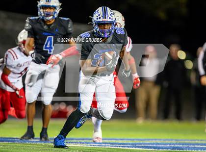 Thumbnail 1 in Carthage vs. Spring Hill (UIL 4A DII Bi-District Playoff) photogallery.