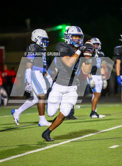 Thumbnail 2 in Carthage vs. Spring Hill (UIL 4A DII Bi-District Playoff) photogallery.