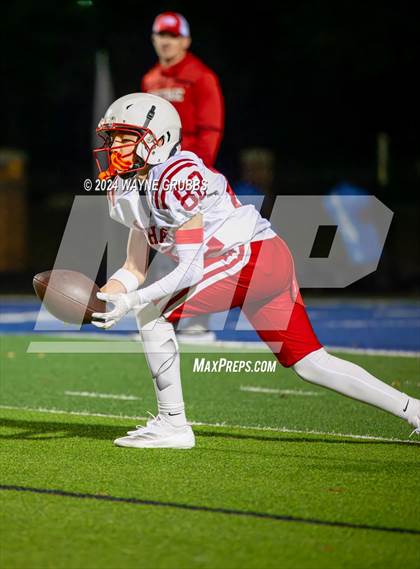 Thumbnail 2 in Carthage vs. Spring Hill (UIL 4A DII Bi-District Playoff) photogallery.