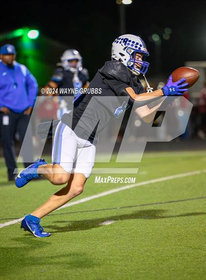 Thumbnail 2 in Carthage vs. Spring Hill (UIL 4A DII Bi-District Playoff) photogallery.
