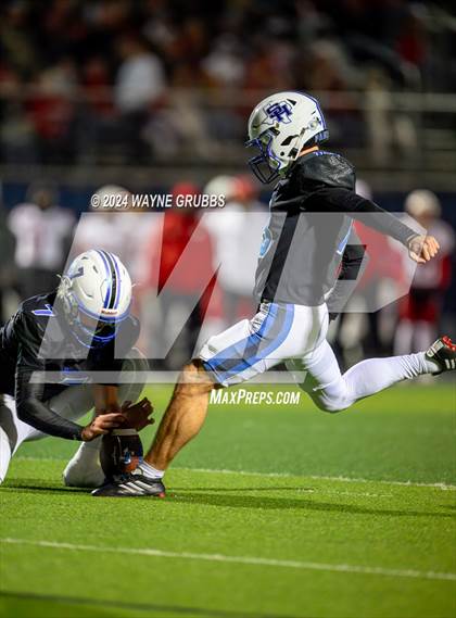 Thumbnail 3 in Carthage vs. Spring Hill (UIL 4A DII Bi-District Playoff) photogallery.