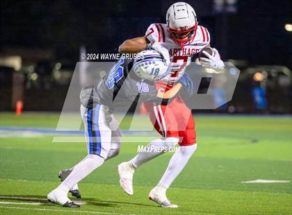 Thumbnail 3 in Carthage vs. Spring Hill (UIL 4A DII Bi-District Playoff) photogallery.
