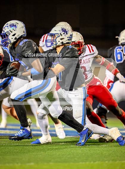 Thumbnail 3 in Carthage vs. Spring Hill (UIL 4A DII Bi-District Playoff) photogallery.