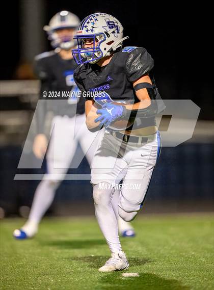 Thumbnail 1 in Carthage vs. Spring Hill (UIL 4A DII Bi-District Playoff) photogallery.