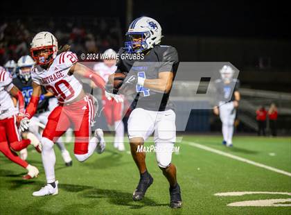Thumbnail 1 in Carthage vs. Spring Hill (UIL 4A DII Bi-District Playoff) photogallery.