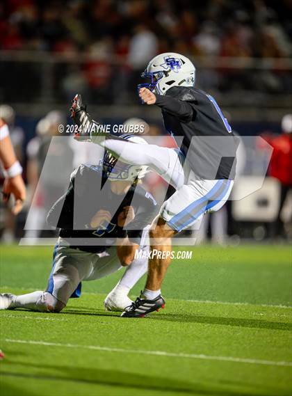Thumbnail 2 in Carthage vs. Spring Hill (UIL 4A DII Bi-District Playoff) photogallery.