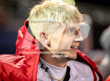 Thumbnail 2 in Carthage vs. Spring Hill (UIL 4A DII Bi-District Playoff) photogallery.
