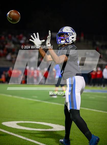 Thumbnail 3 in Carthage vs. Spring Hill (UIL 4A DII Bi-District Playoff) photogallery.