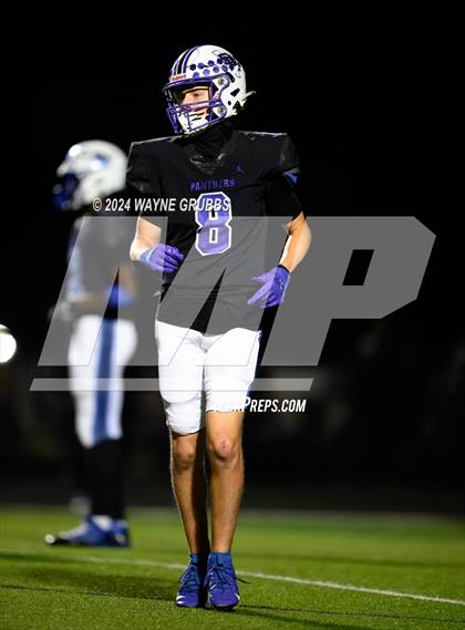 Thumbnail 1 in Carthage vs. Spring Hill (UIL 4A DII Bi-District Playoff) photogallery.